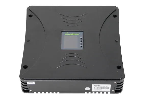 96209-amplitec-5band-repeater-front